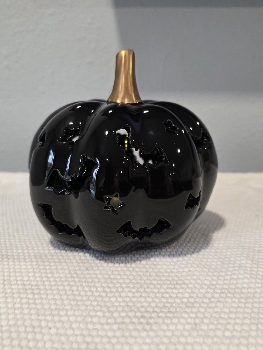 Halloween Pre-Lit Ceramic Black Bats Pumpkin